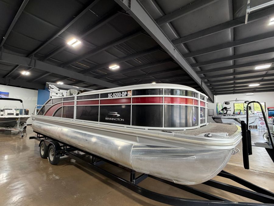 2020 Bennington SX24, photo 3 of 19